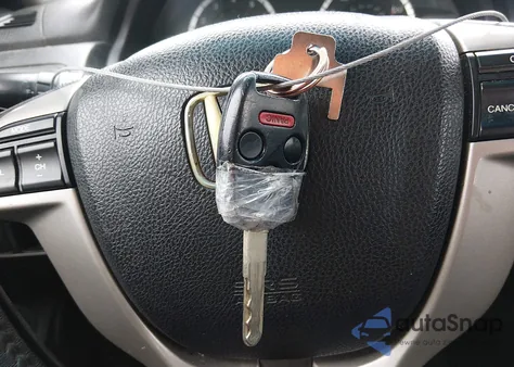 2008 Honda Accord 3.5 Ex-L z USA, uszkodzony, nr VIN 1HGCS22818A014373